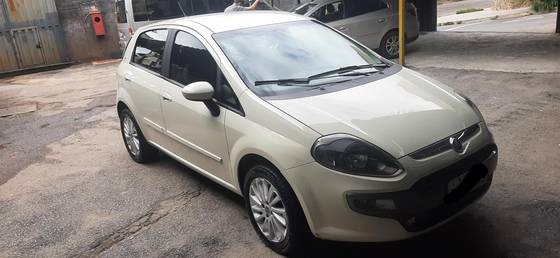 FIAT PUNTO 1.6 ESSENCE 16V FLEX 4P MANUAL FIAT PUNTO 1.6 ESSENCE 16V FLEX 4P MANUAL